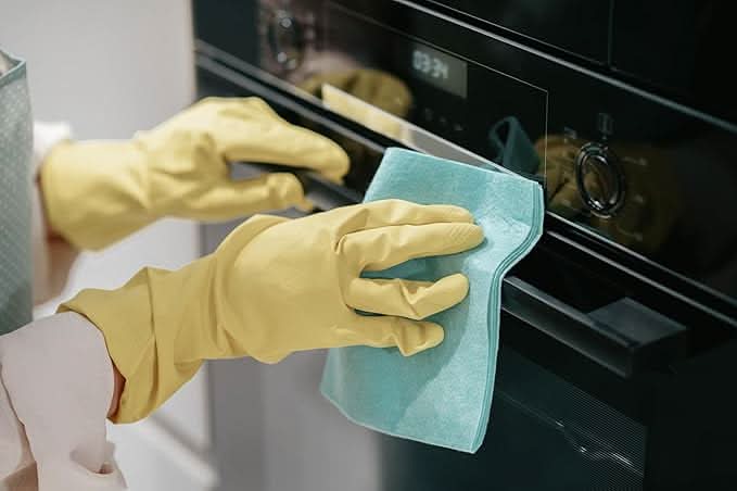 One Chem Professional Kitchen Degreaser, 2 x 5 Litres, Multi-Surface Grease Remover for Stoves, Ovens and Worktops