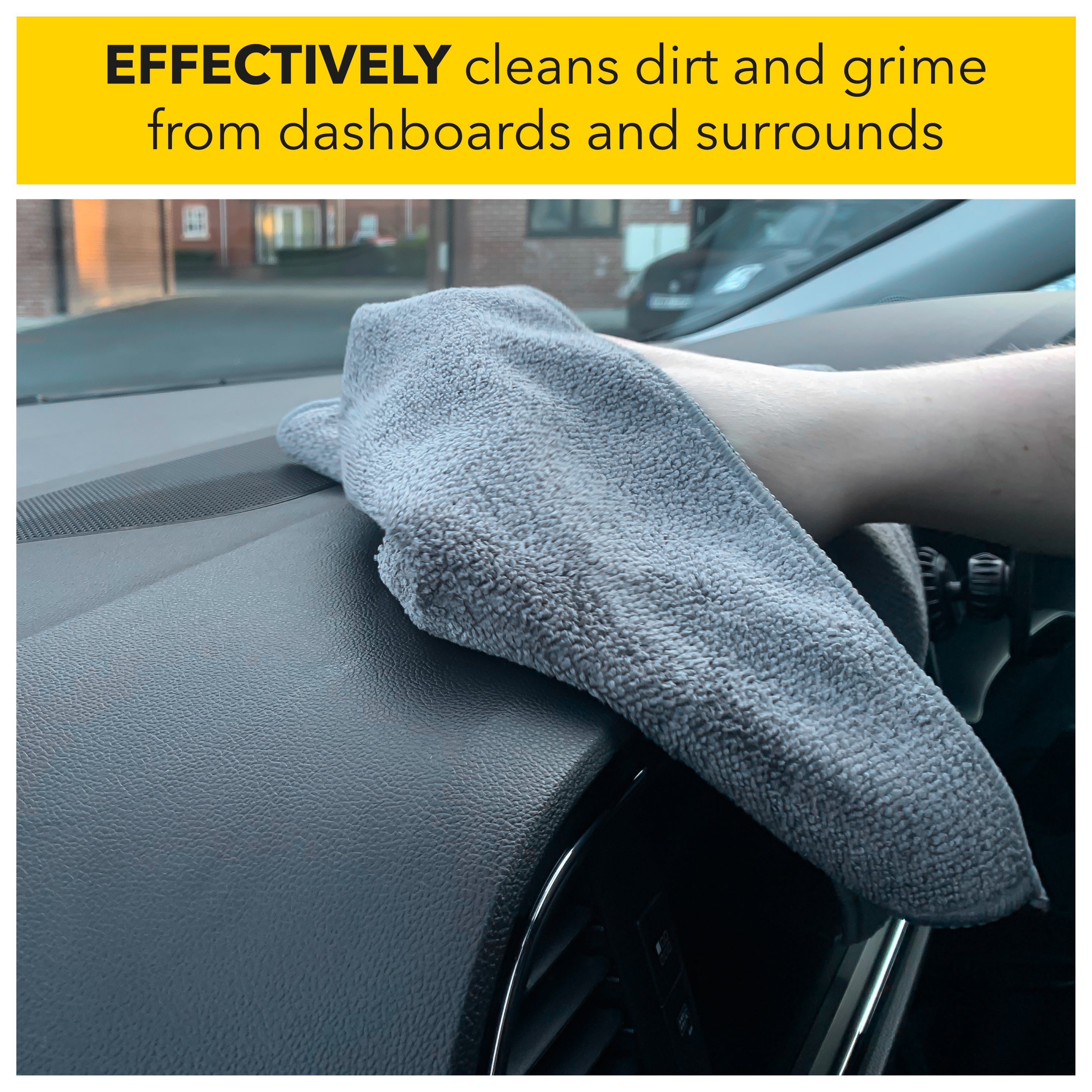 effectively cleans dirt and grime from dashboard and surrounds